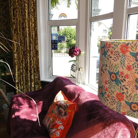 Rockleaze Guest house *